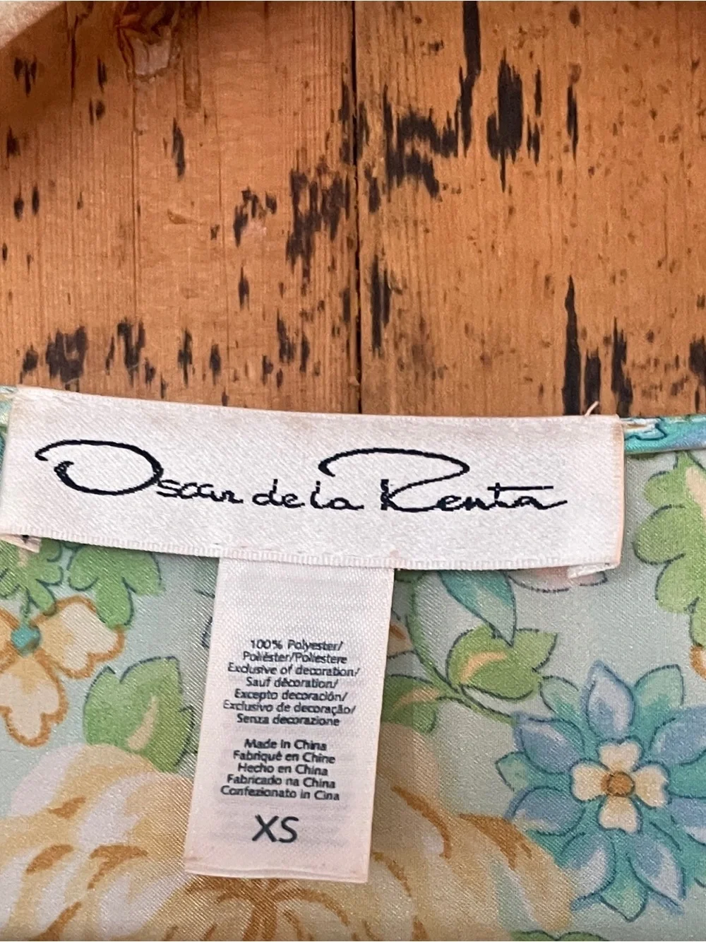 Oscar de la Renta Light Blue Floral Kaftan - Picture 2 of 5